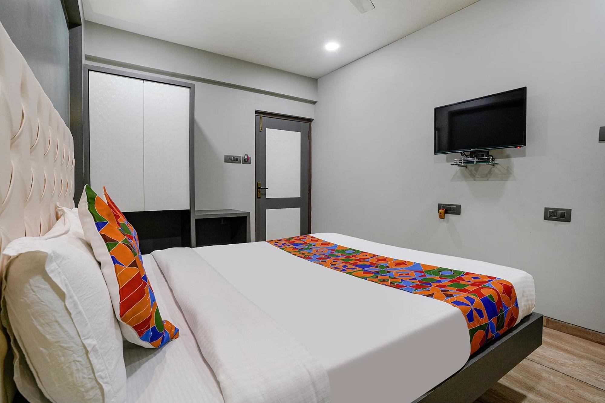 Fabhotel Grand Inn II ナビムンバイ エクステリア 写真
