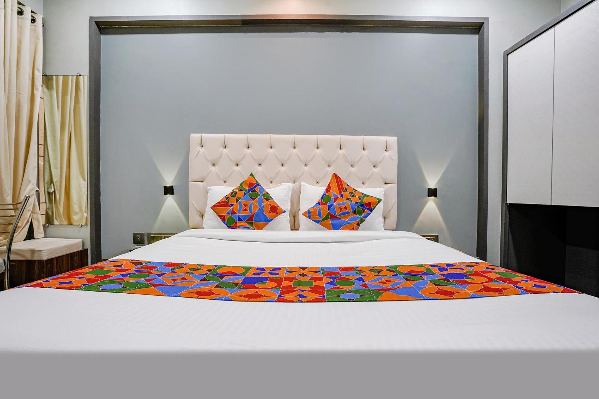 Fabhotel Grand Inn II ナビムンバイ エクステリア 写真